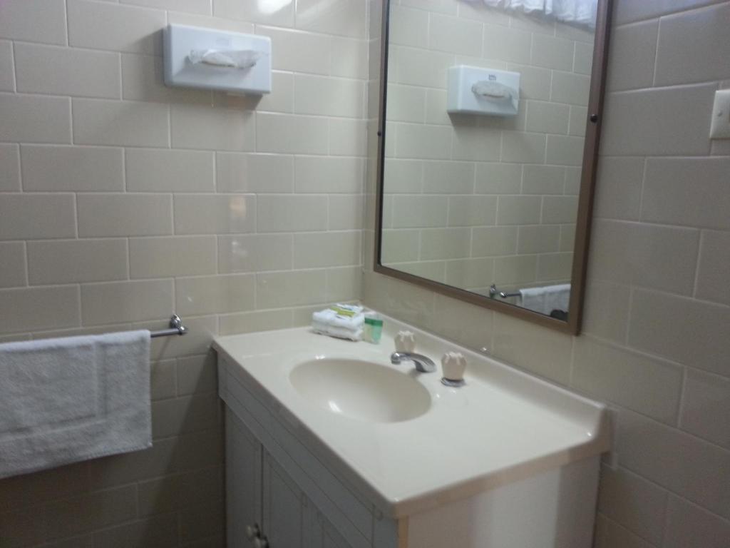 Big Valley Lakeside Paradise Motor Inn Shepparton Quarto foto